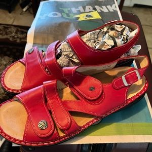 Red Finn comfort made in Germany size 43D, US size 11